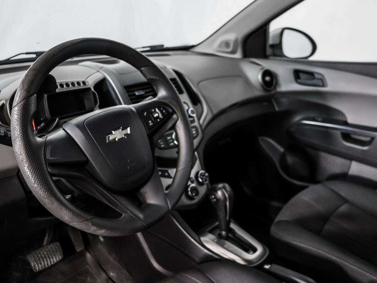 Chevrolet Aveo, 2013 Фото №9