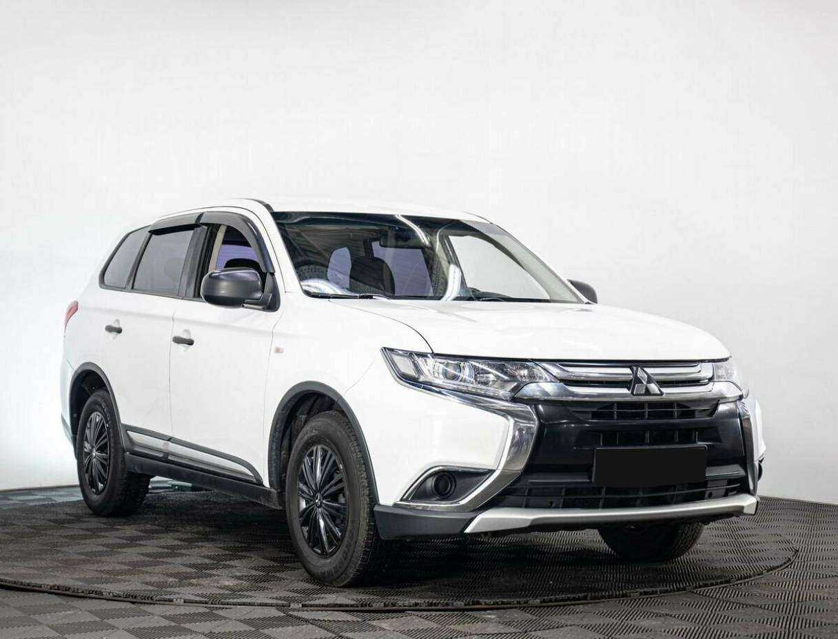 Mitsubishi Outlander, 2018 - 140 000 км. | Фото №3
