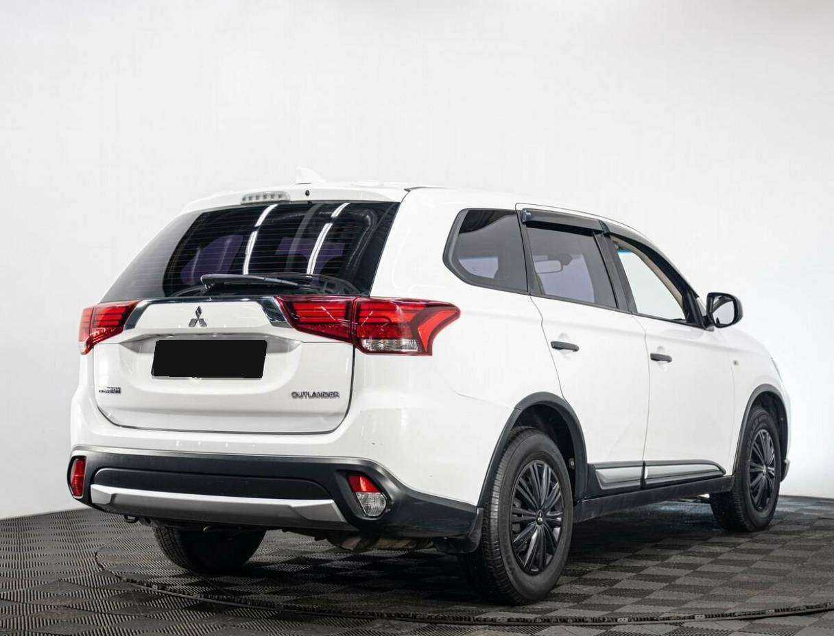 Mitsubishi Outlander, 2018 - 140 000 км. | Фото №6