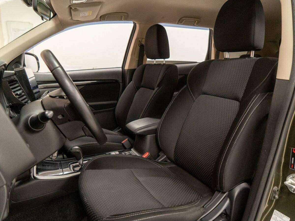 Mitsubishi Outlander, 2018 - 98 200 км. | Фото №6