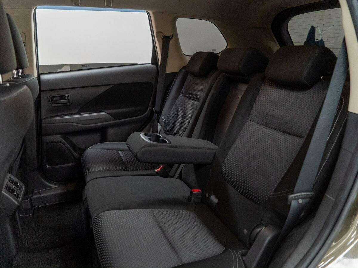 Mitsubishi Outlander, 2018 - 98 200 км. | Фото №7