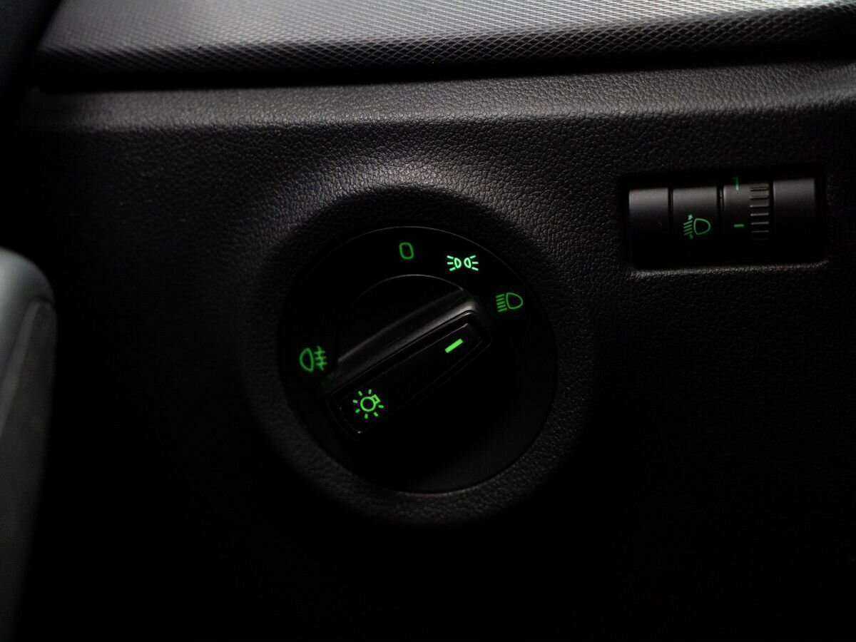 Skoda Rapid, 2020 Фото №17