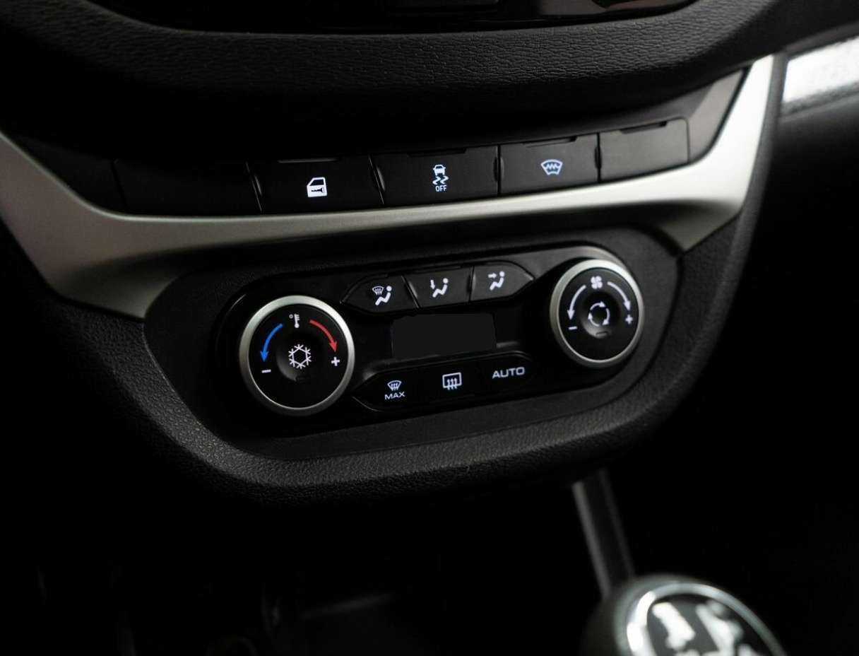 Lada (ВАЗ) Vesta SW Cross, 2018 Фото №13