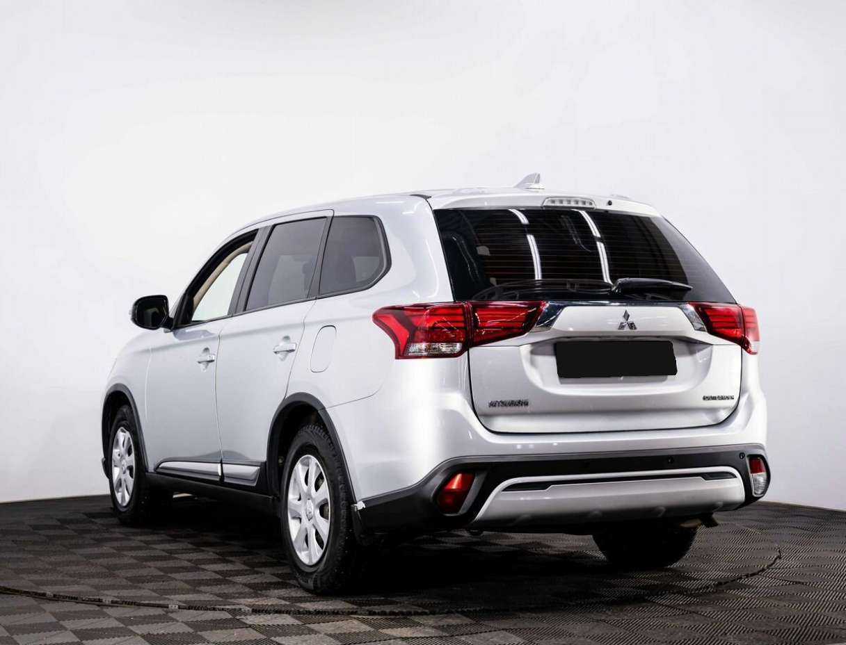 Mitsubishi Outlander, 2019 - 135 000 км. | Фото №4