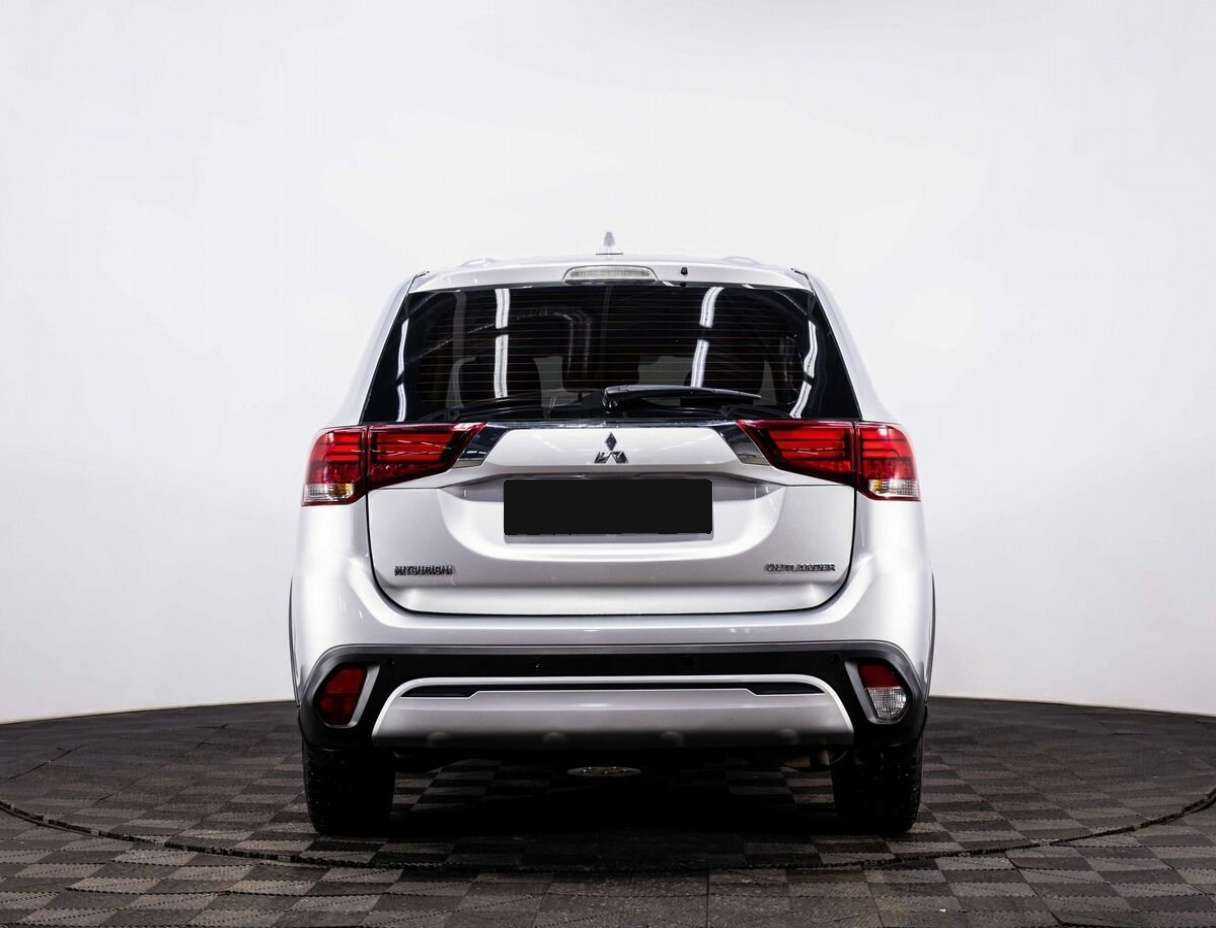 Mitsubishi Outlander, 2019 - 135 000 км. | Фото №5