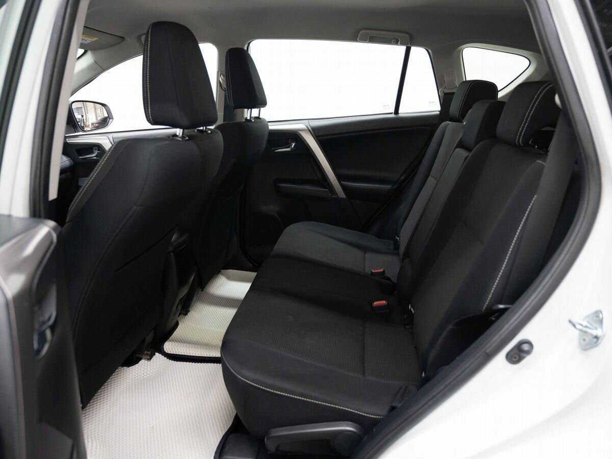 Toyota RAV4, 2019 - 95 000 км. | Фото №8