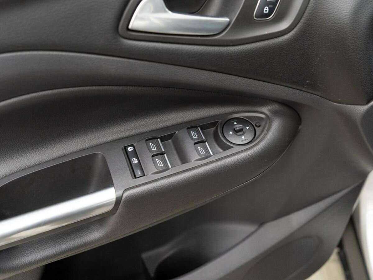 Ford Kuga, 2017 Фото №15