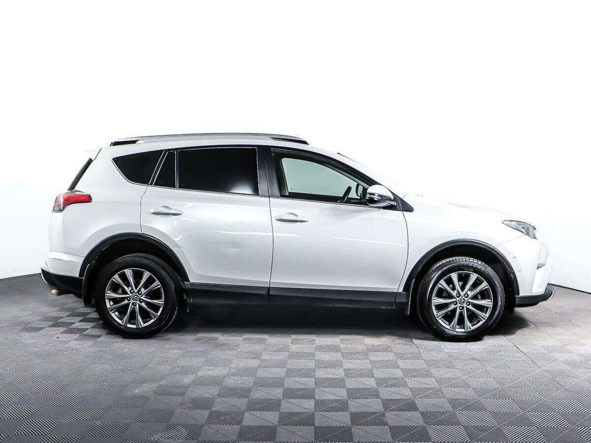 Toyota RAV4, 2018 - 99 985 км. | Фото №4