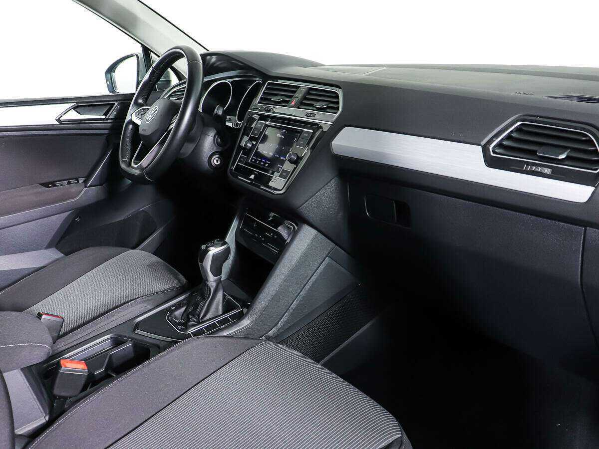 Volkswagen Tiguan, 2020 - 77 812 км. | Фото №8