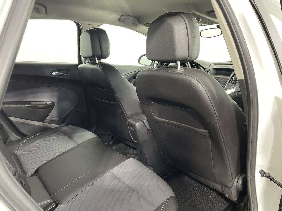 Opel Astra, 2013 Фото №15