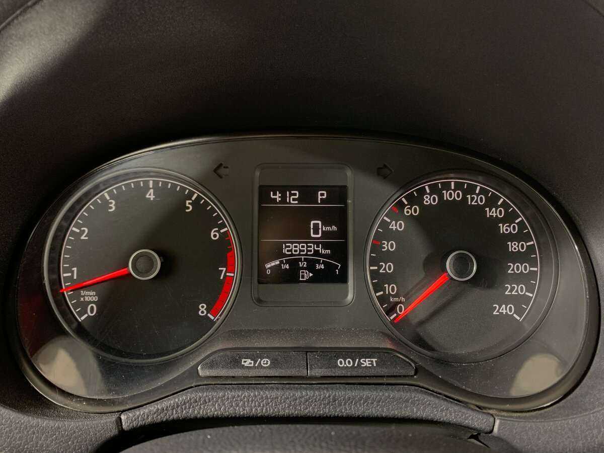 Volkswagen Polo, 2015 Фото №12