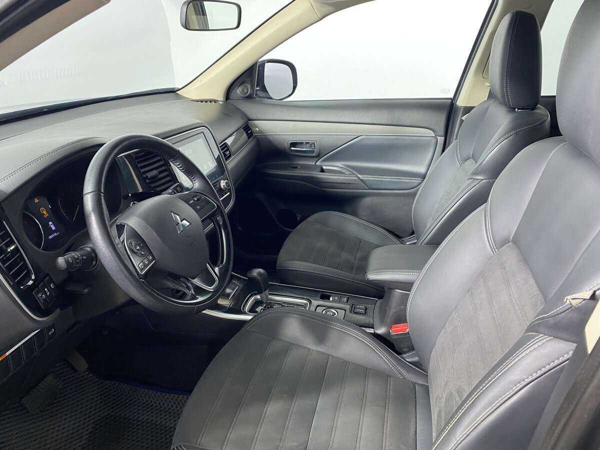 Mitsubishi Outlander, 2021 - 82 415 км. | Фото №8