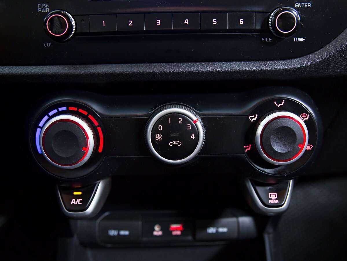 Kia Rio, 2017 Фото №14