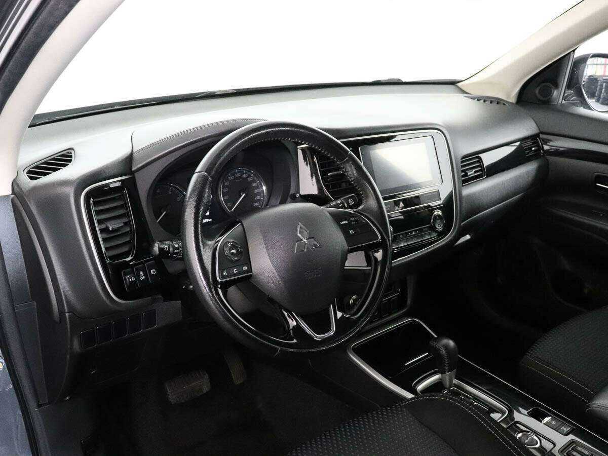 Mitsubishi Outlander, 2018 - 142 656 км. | Фото №8