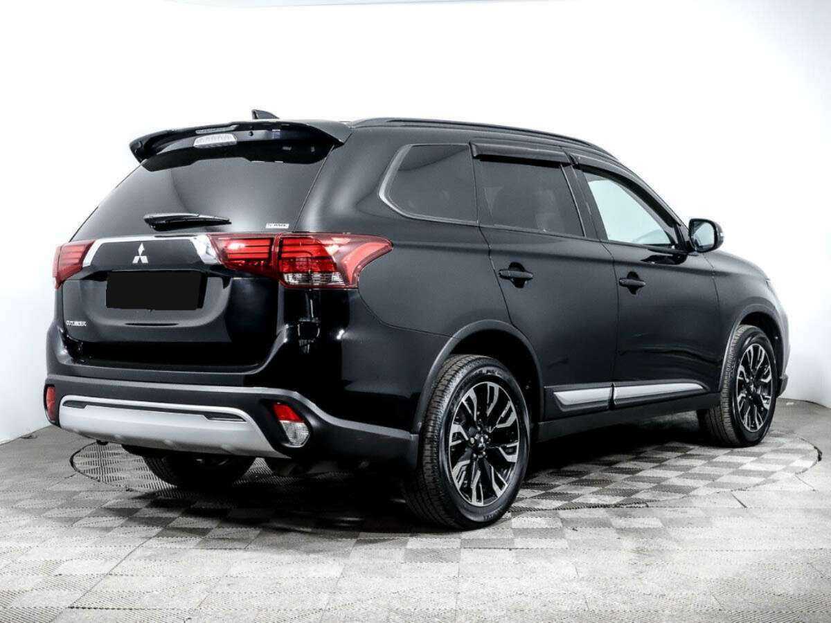 Mitsubishi Outlander, 2022 - 27 500 км. | Фото №4