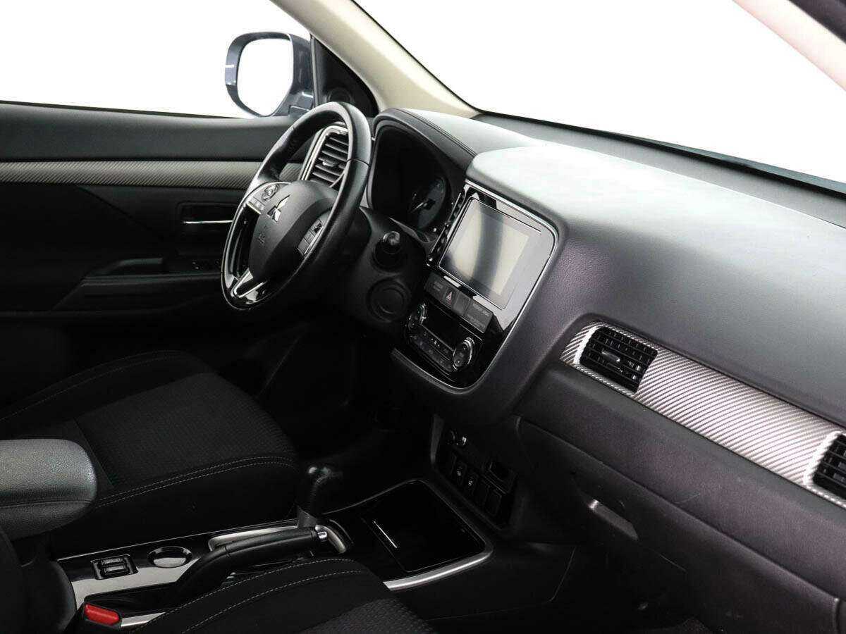 Mitsubishi Outlander, 2018 - 38 958 км. | Фото №7
