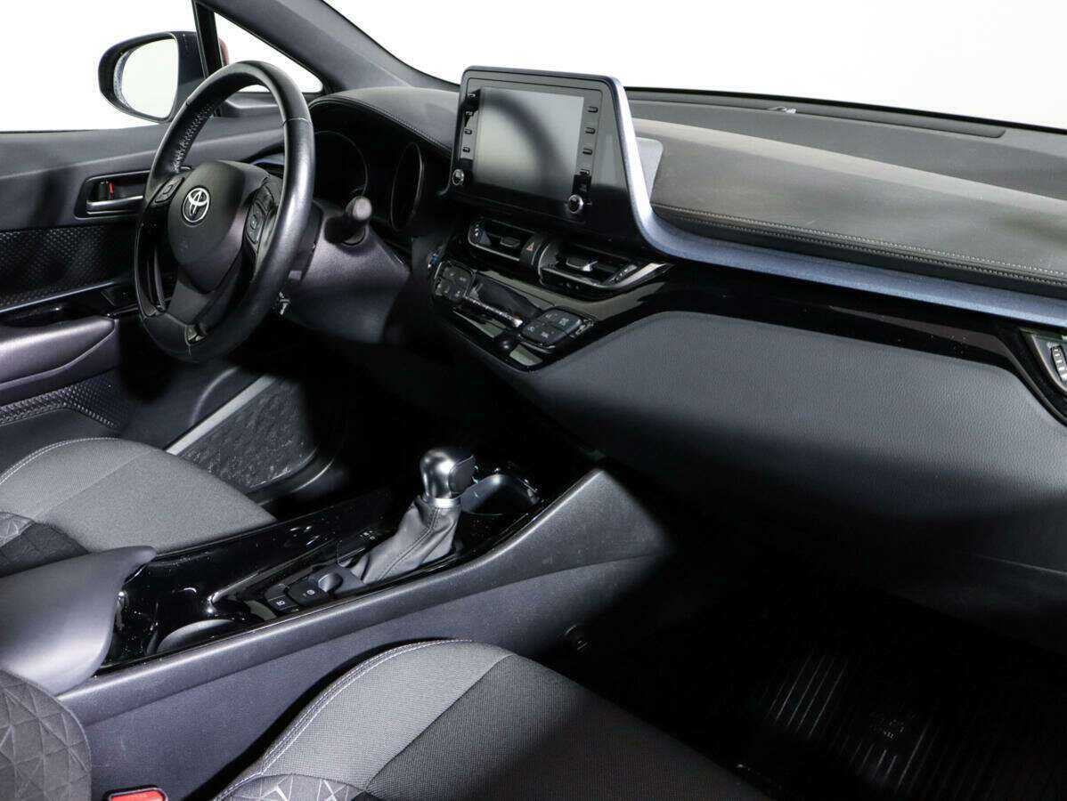 Toyota C-HR, 2019 - 49 400 км. | Фото №7