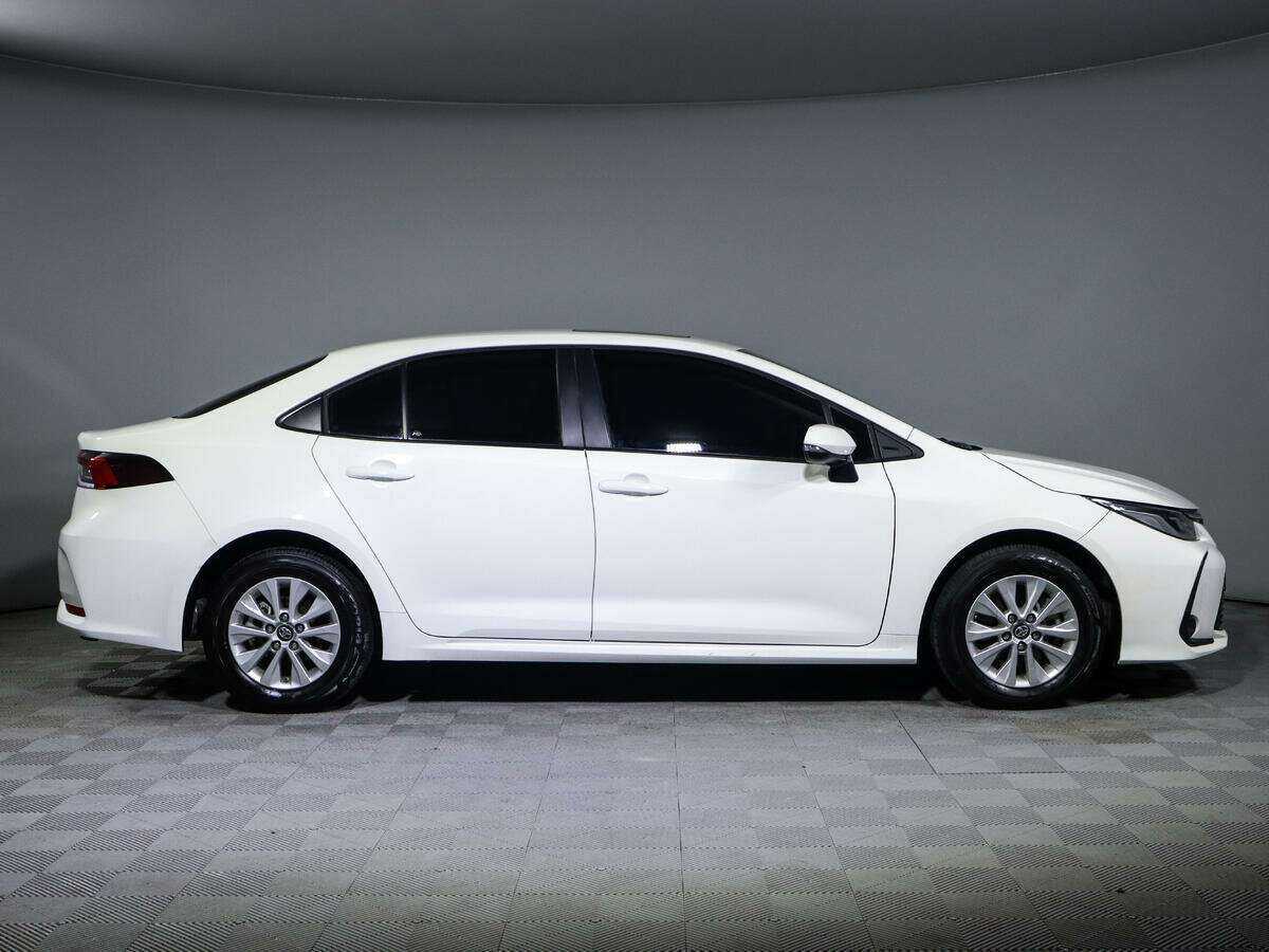 Toyota Corolla, 2022 - 7 306 км. | Фото №4