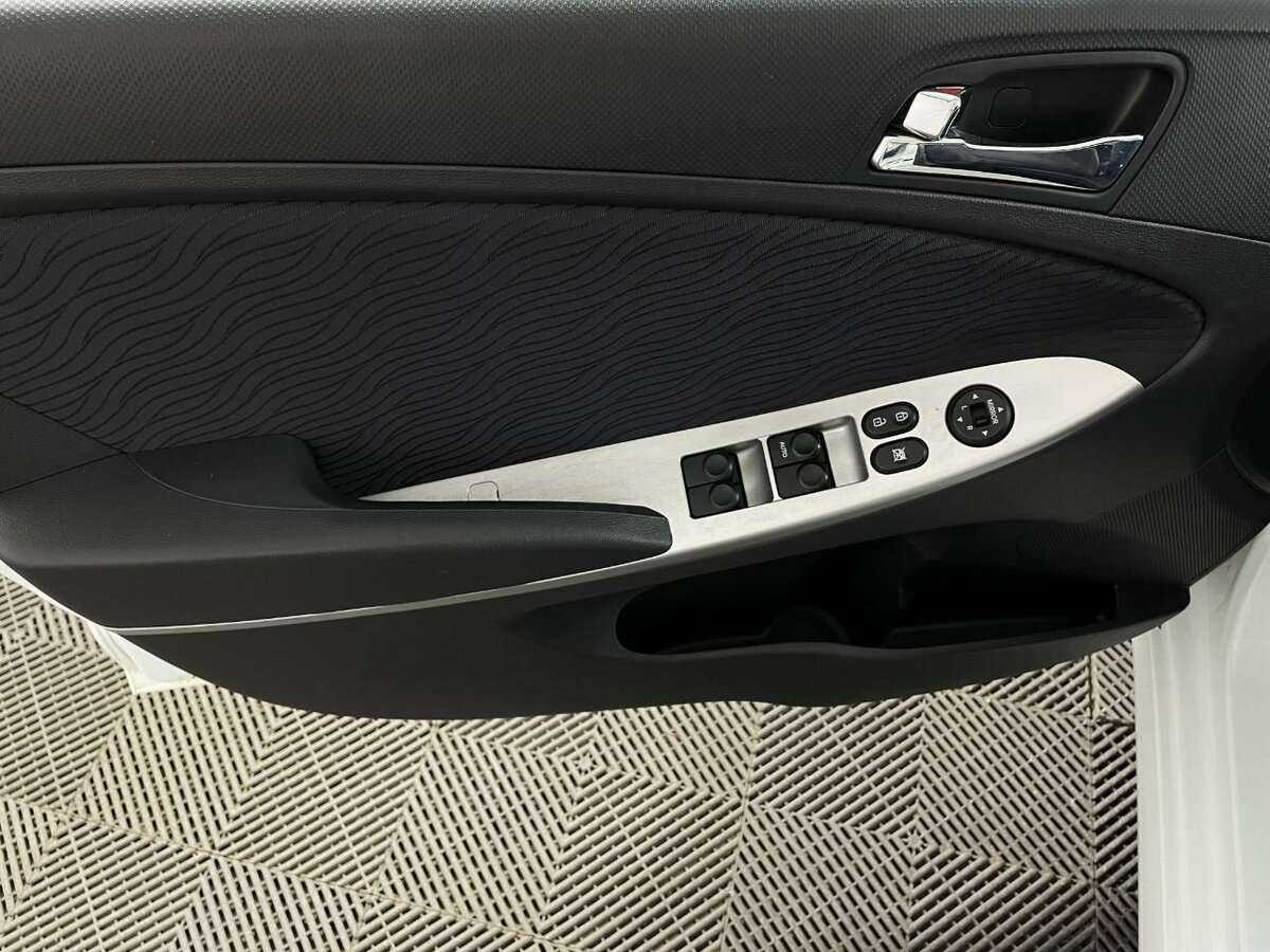 Hyundai Solaris, 2012 - 114 180 км. | Фото №8