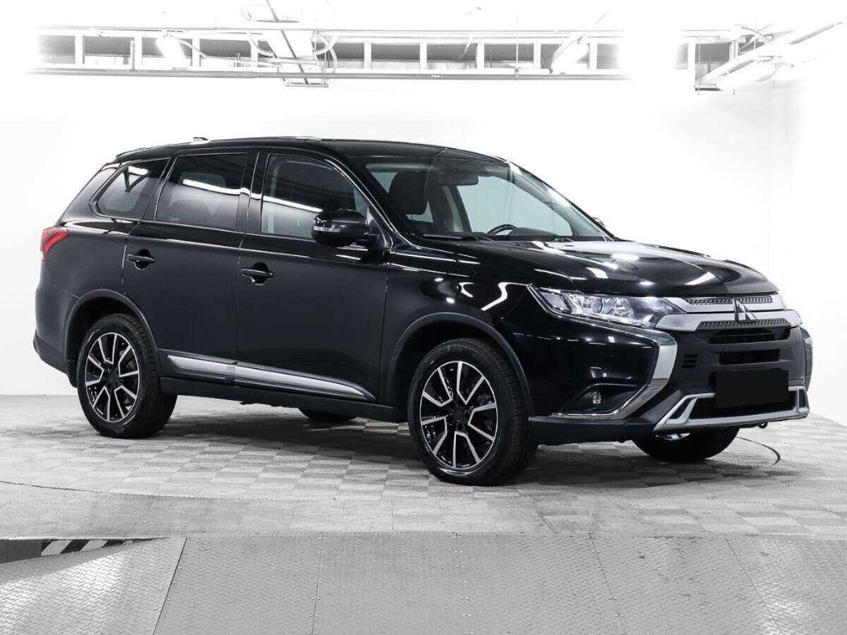 Mitsubishi Outlander, 2018 - 123 158 км. | Фото №3