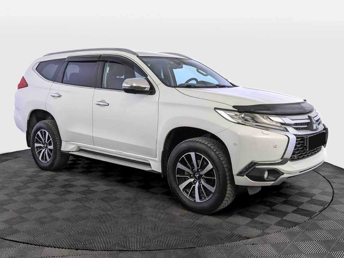 Mitsubishi Pajero Sport, 2017 - 198 584 км. | Фото №3