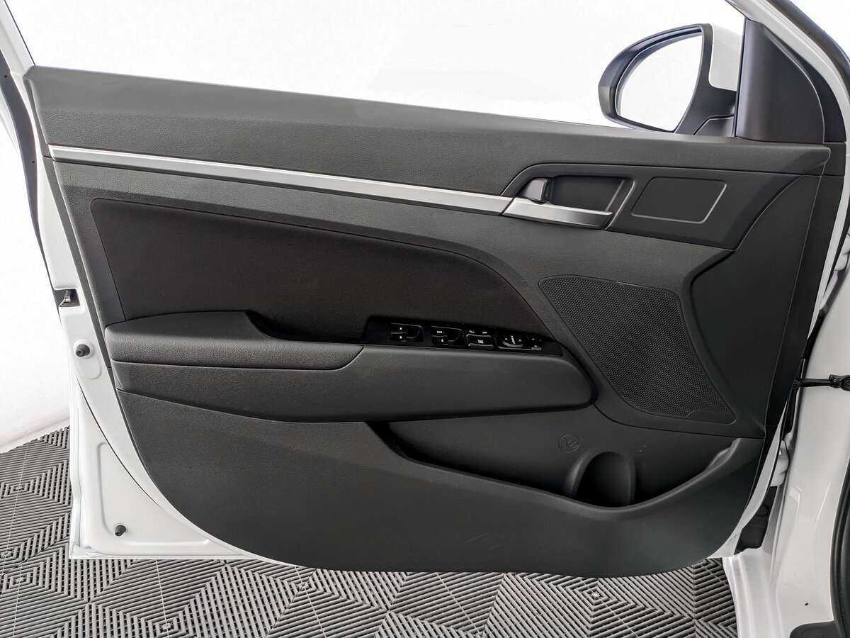 Hyundai Elantra, 2020 Фото №15