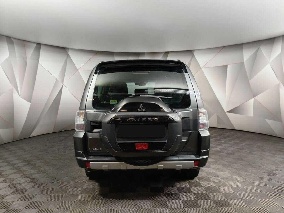 Mitsubishi Pajero, 2015 - 94 610 км. | Фото №8