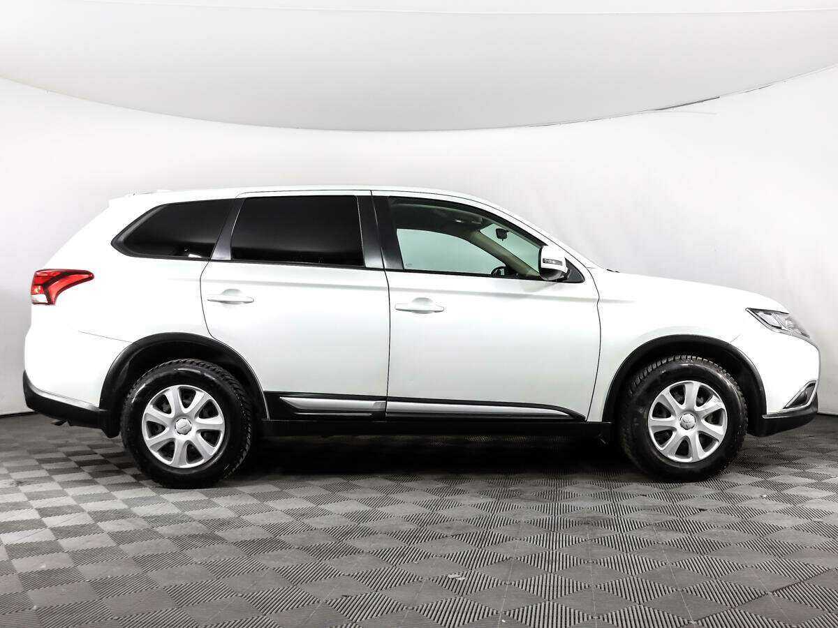 Mitsubishi Outlander, 2018 - 92 560 км. | Фото №4