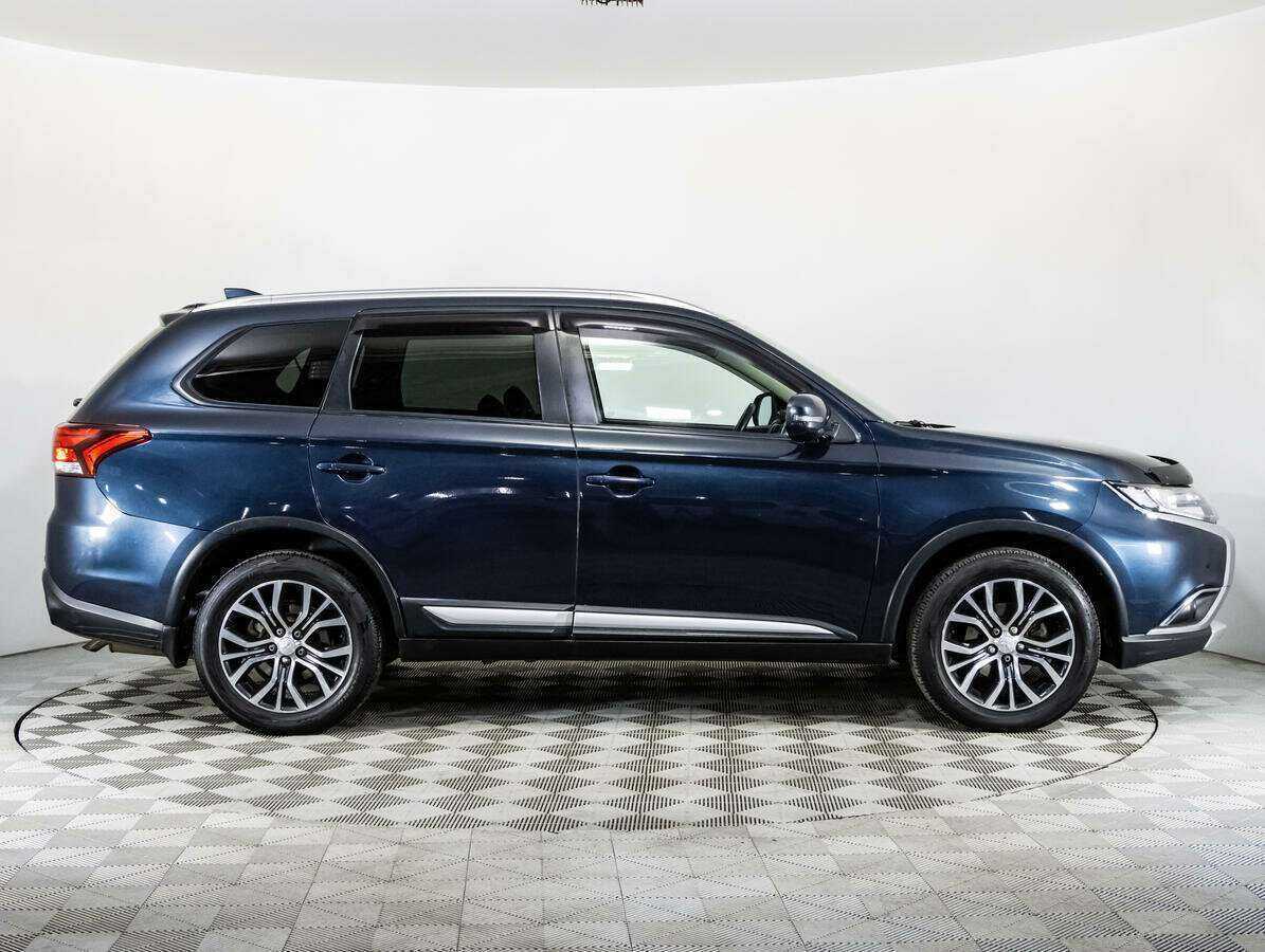 Mitsubishi Outlander, 2017 - 69 134 км. | Фото №4
