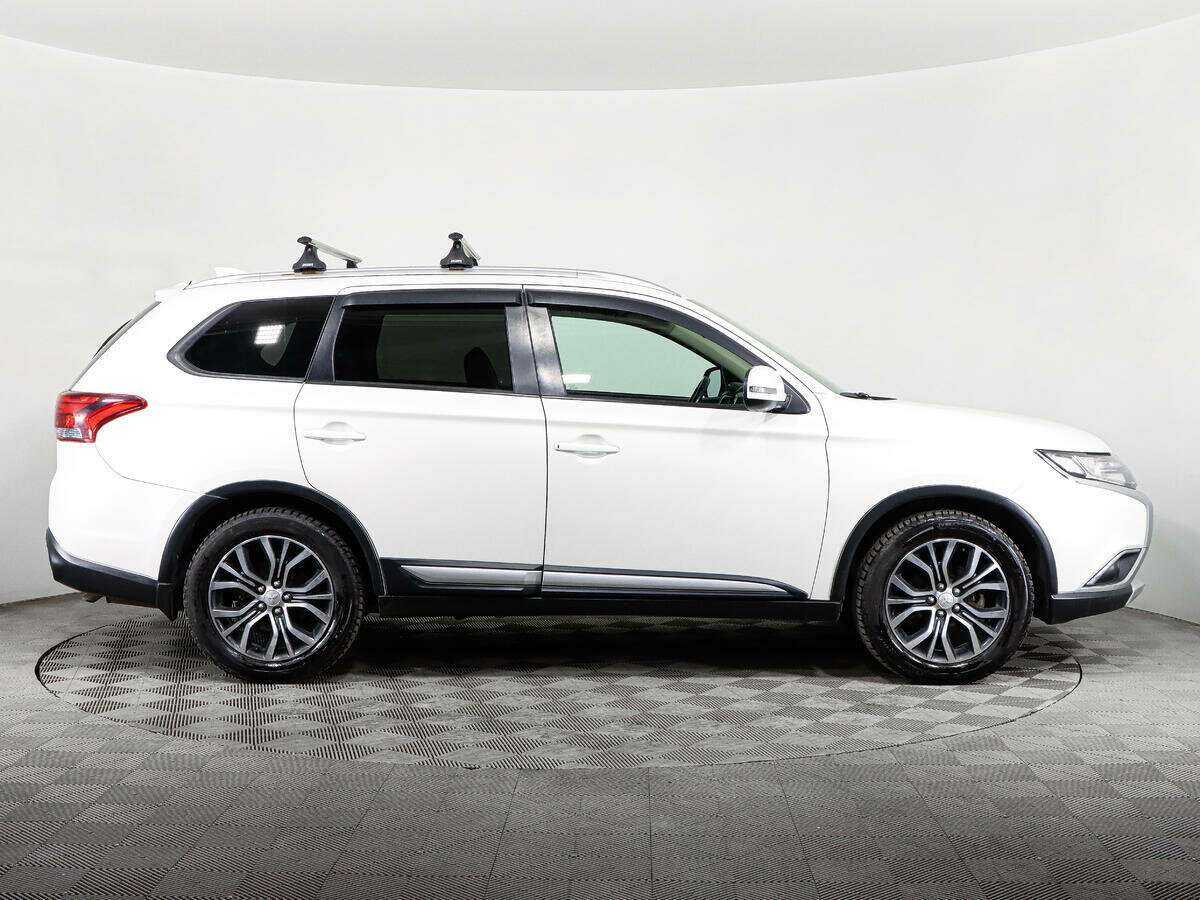 Mitsubishi Outlander, 2018 - 148 000 км. | Фото №4