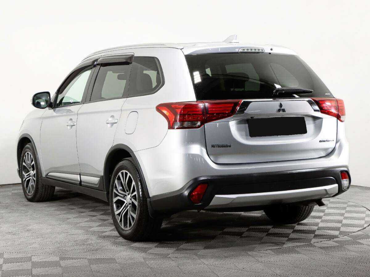 Mitsubishi Outlander, 2018 - 133 095 км. | Фото №6