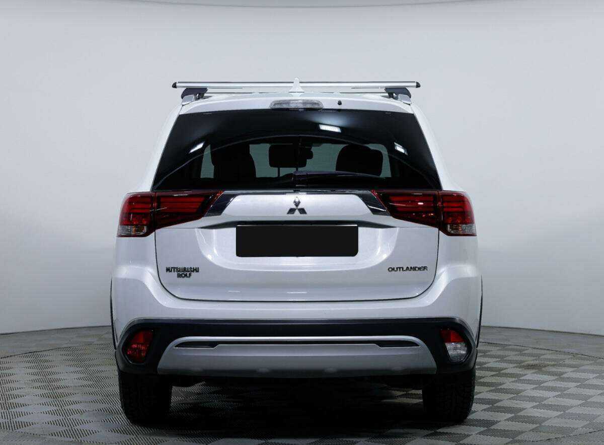 Mitsubishi Outlander, 2018 - 144 060 км. | Фото №6