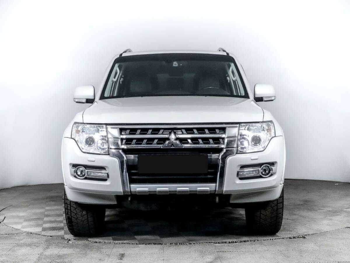 Mitsubishi Pajero, 2015 - 75 250 км. | Фото №2