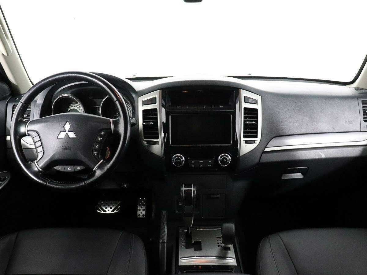 Mitsubishi Pajero, 2015 - 75 250 км. | Фото №8