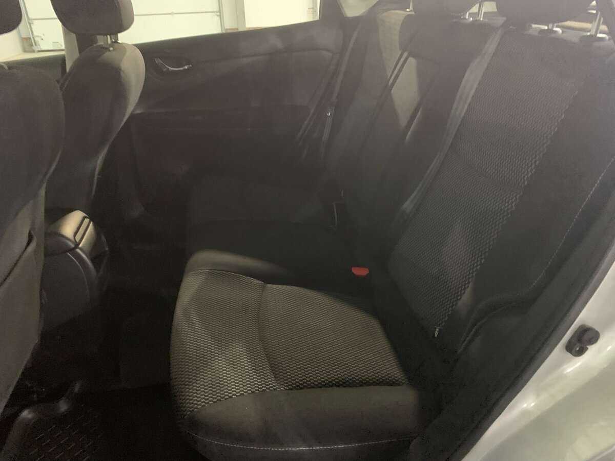 Nissan Tiida, 2015 Фото №11