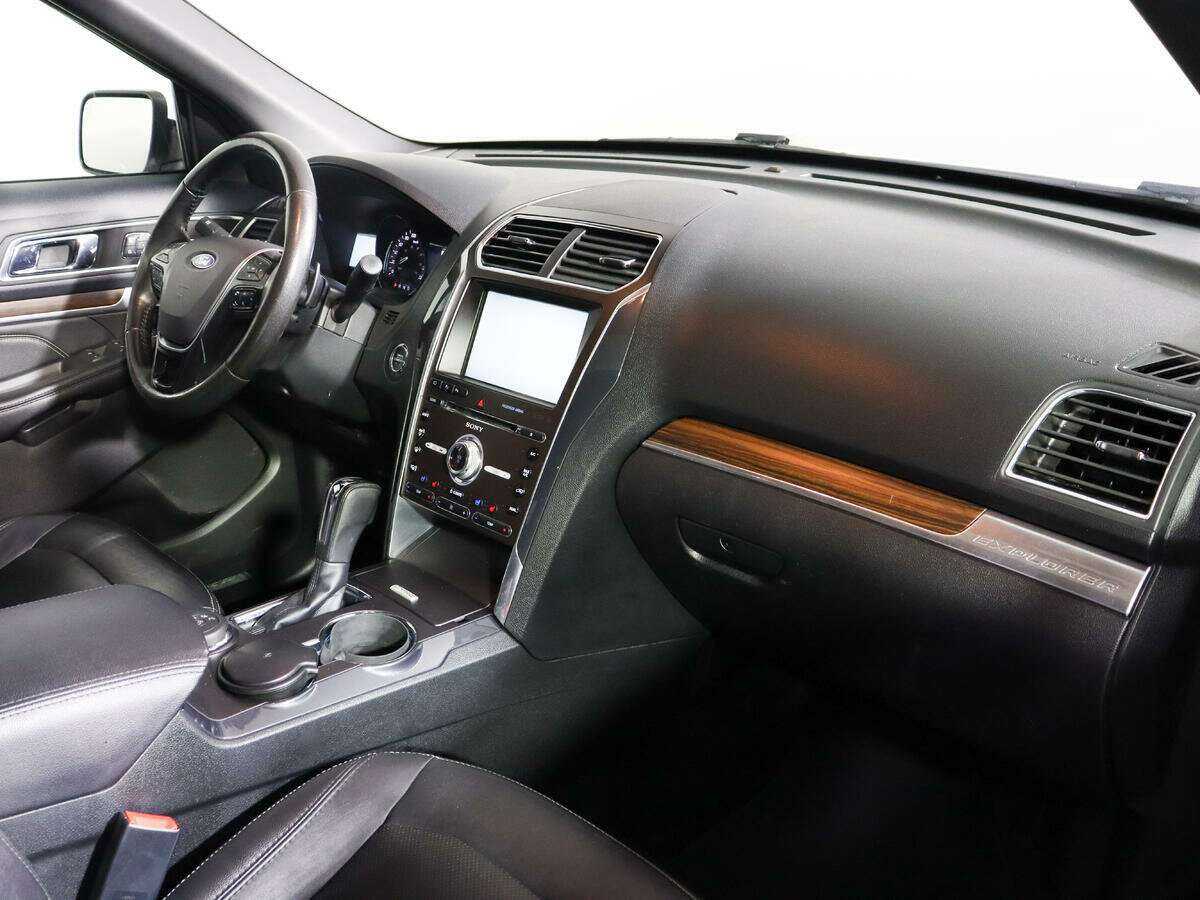 Ford Explorer, 2016 - 128 003 км. | Фото №7