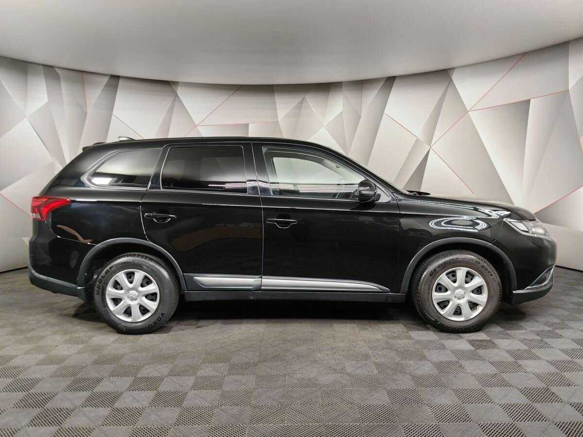 Mitsubishi Outlander, 2018 - 117 219 км. | Фото №6