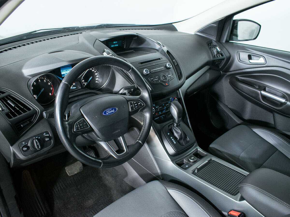 Ford Kuga, 2017 Фото №13