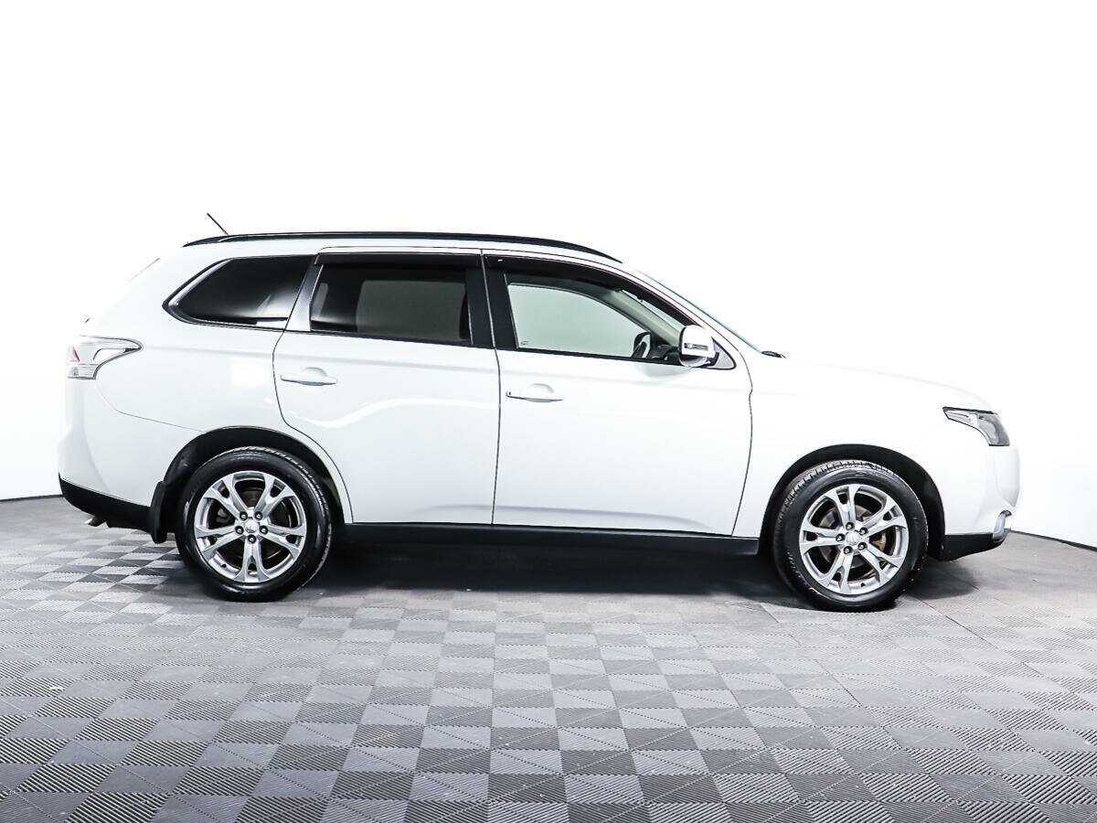 Mitsubishi Outlander, 2013 - 98 351 км. | Фото №4