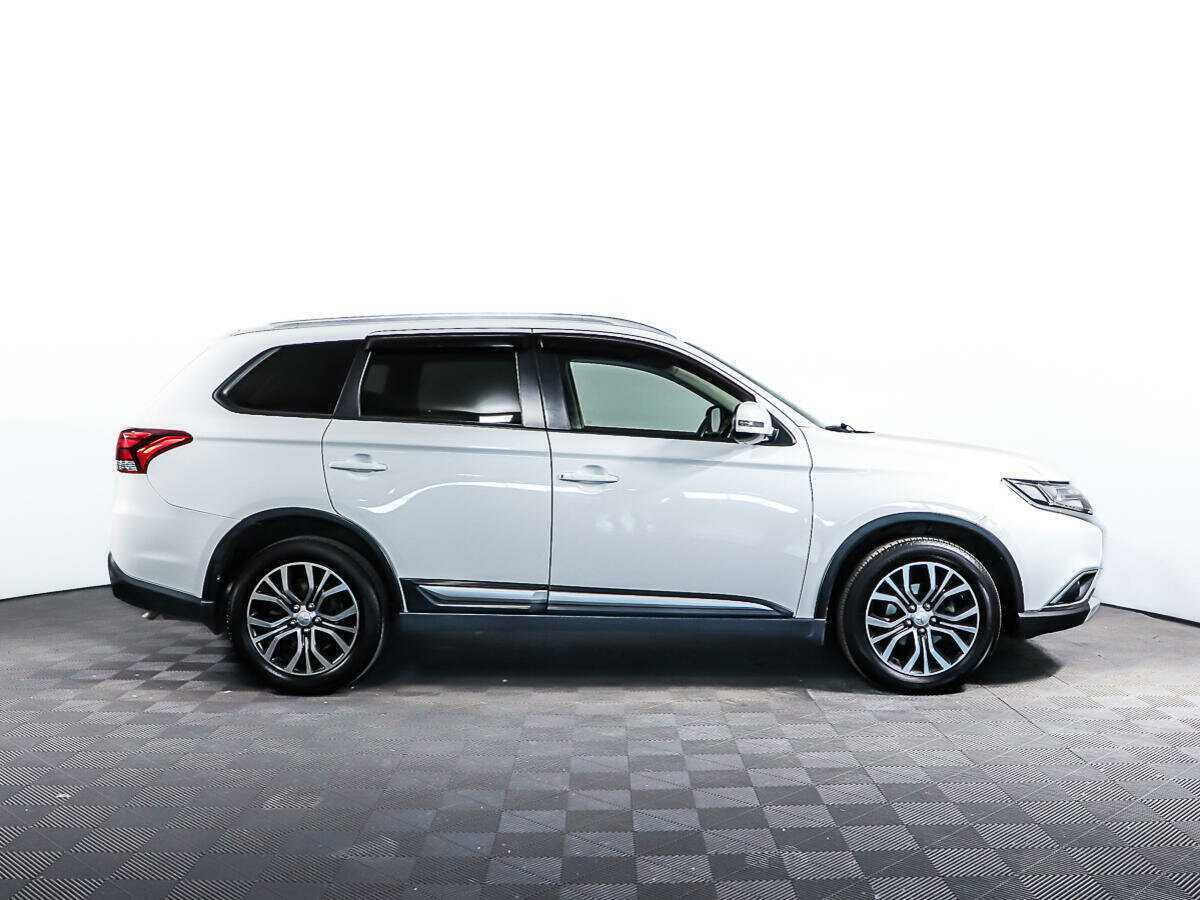 Mitsubishi Outlander, 2017 - 73 813 км. | Фото №4