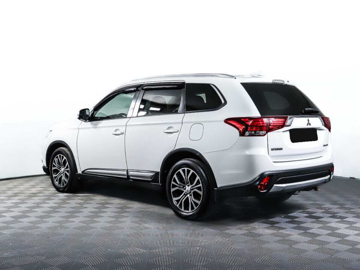 Mitsubishi Outlander, 2017 - 73 813 км. | Фото №7