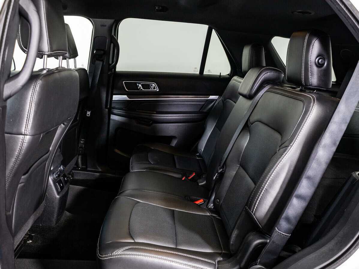 Ford Explorer, 2018 - 154 183 км. | Фото №8