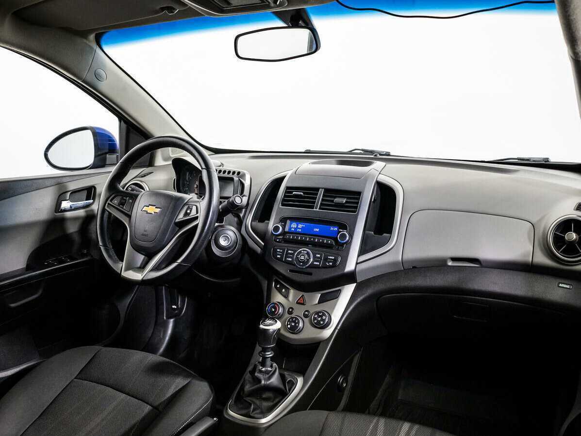 Chevrolet Aveo, 2012 Фото №8