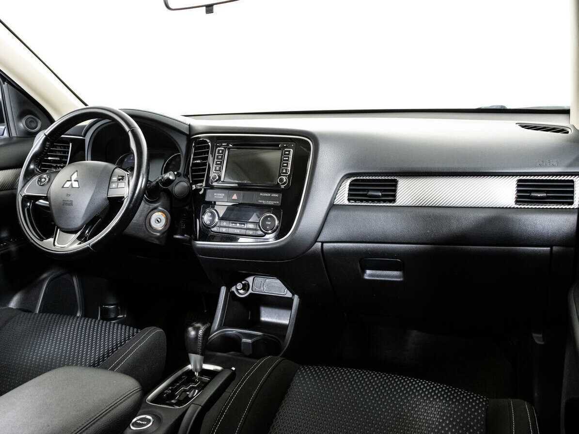 Mitsubishi Outlander, 2016 - 145 837 км. | Фото №7