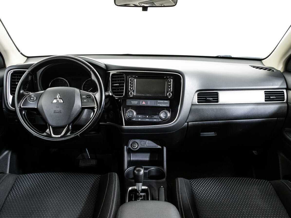 Mitsubishi Outlander, 2016 - 145 837 км. | Фото №8