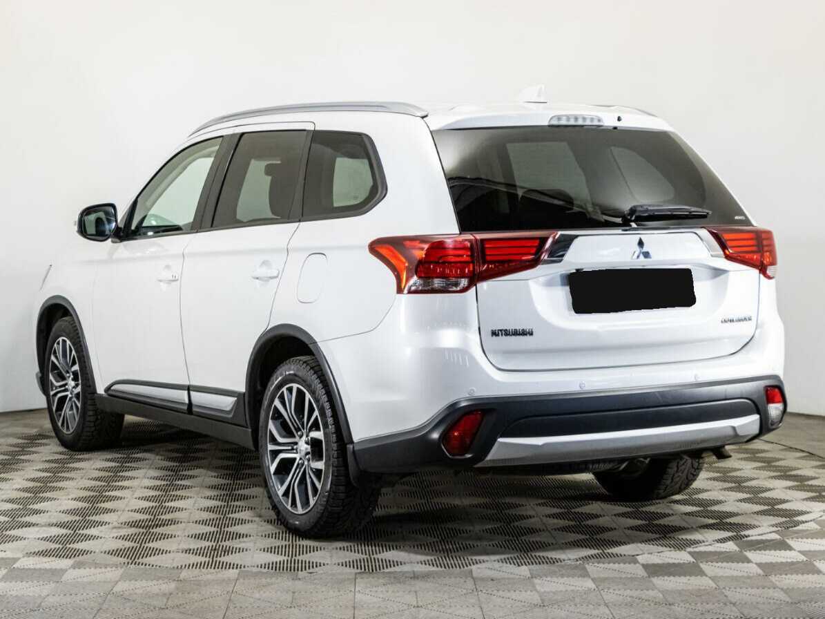 Mitsubishi Outlander, 2018 - 156 573 км. | Фото №6