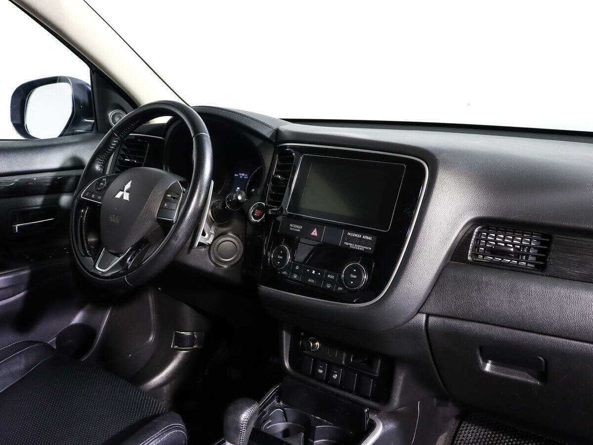 Mitsubishi Outlander, 2017 - 193 623 км. | Фото №7