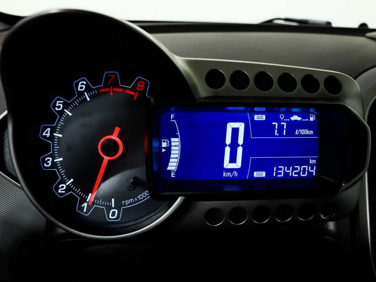 Chevrolet Aveo, 2014 Фото №9