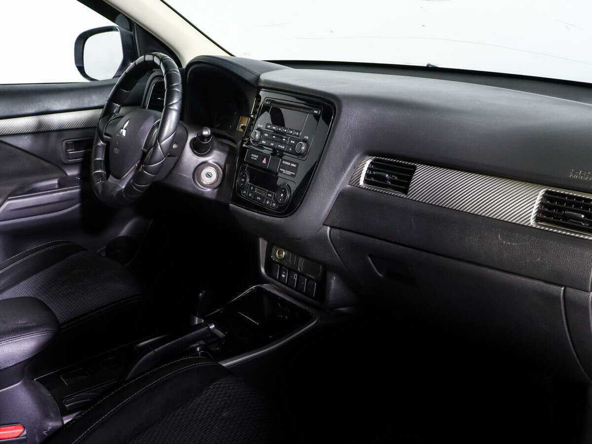 Mitsubishi Outlander, 2018 - 198 512 км. | Фото №7