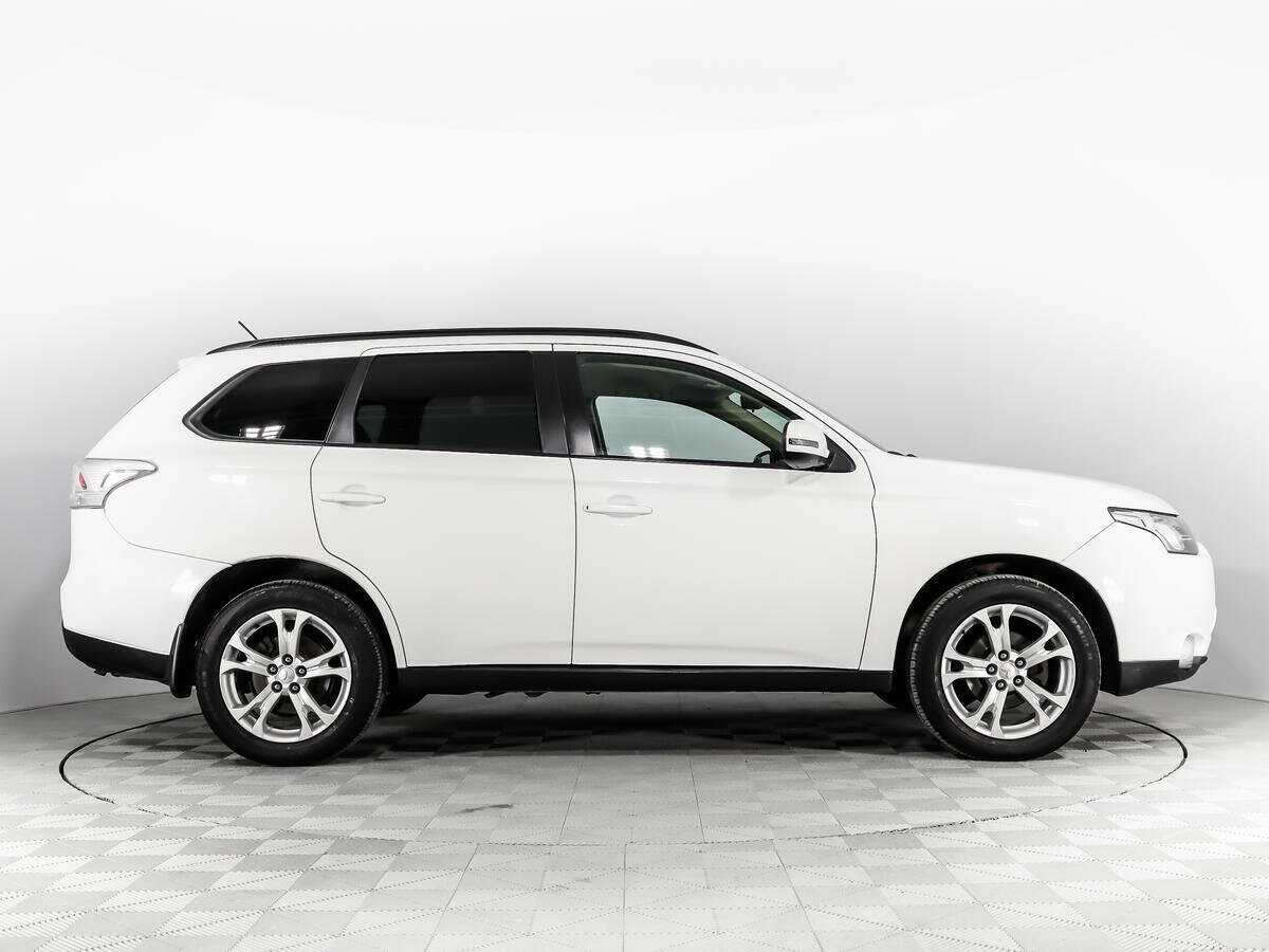 Mitsubishi Outlander, 2014 - 197 894 км. | Фото №4